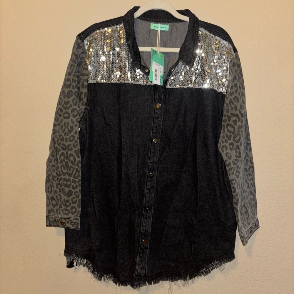 NWT Sunshine & Rodeos Denim Shacket
